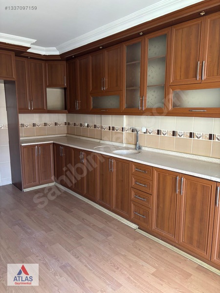 Atlas'tan Yılmazlar Mh'de Geniş 3+1 Kiralık Daire — fotoğraf 15