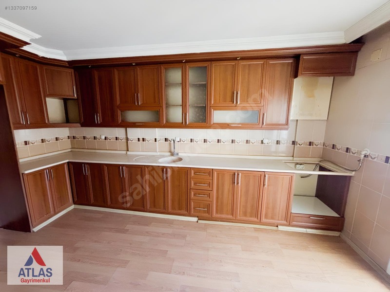 Atlas'tan Yılmazlar Mh'de Geniş 3+1 Kiralık Daire — fotoğraf 16