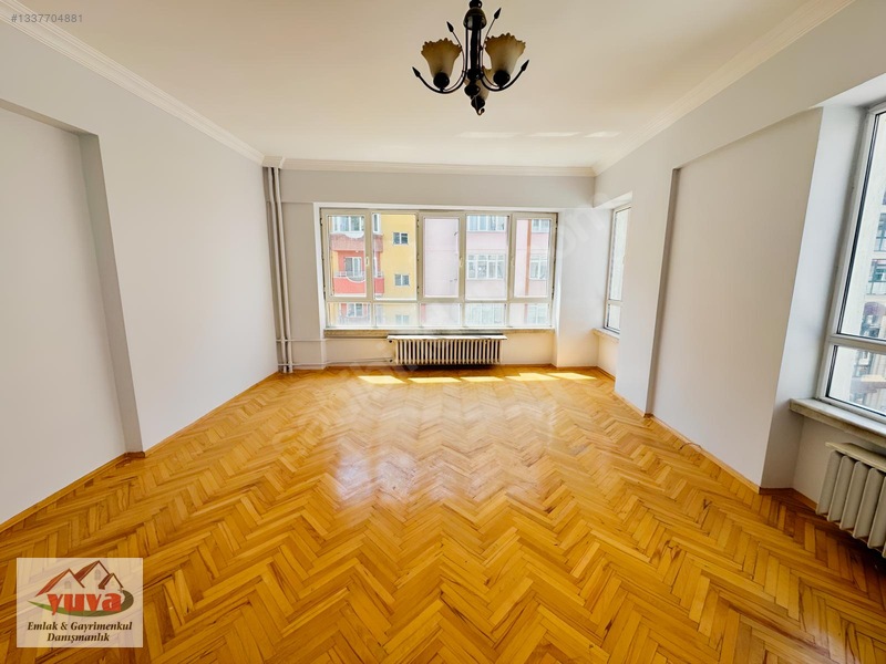 Doktorlar Cad.üzeri 100 M² Ara Kat-ön Cephe Kiralık 2+1 Daire