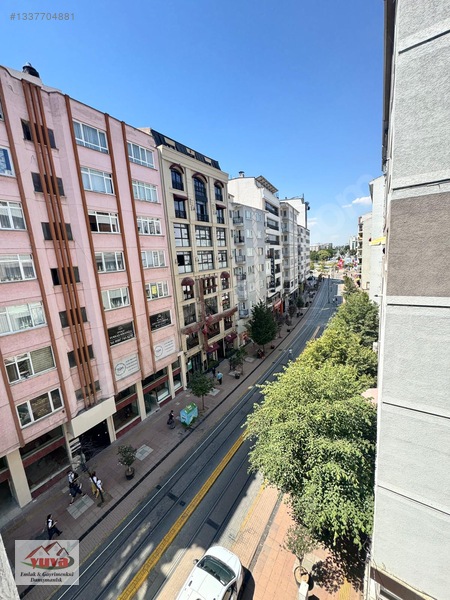 Doktorlar Cad.üzeri 100 M² Ara Kat-ön Cephe Kiralık 2+1 Daire — fotoğraf 2