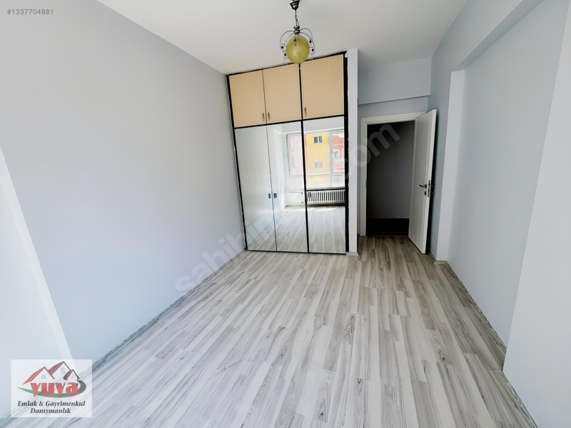 Doktorlar Cad.üzeri 100 M² Ara Kat-ön Cephe Kiralık 2+1 Daire — fotoğraf 10