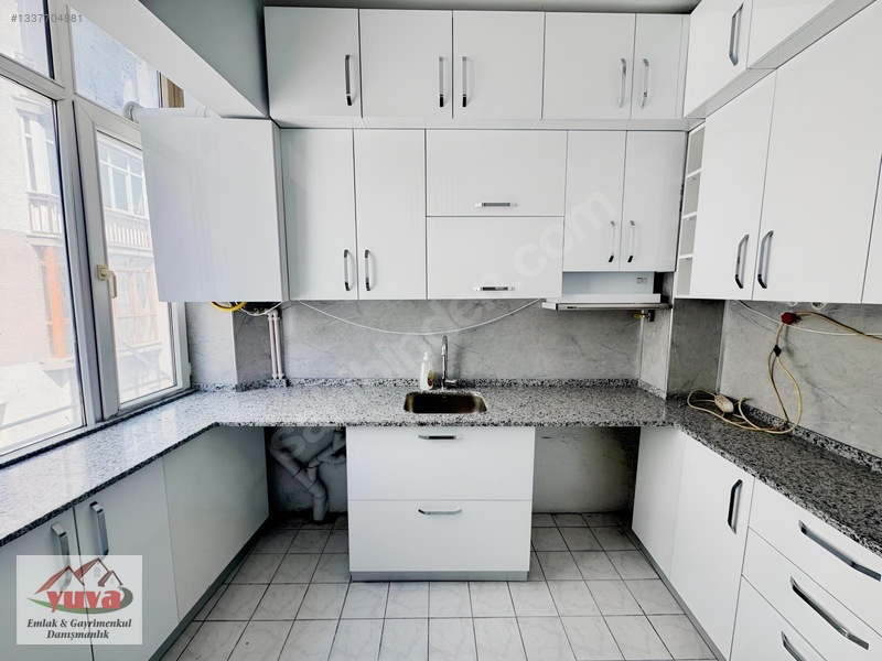 Doktorlar Cad.üzeri 100 M² Ara Kat-ön Cephe Kiralık 2+1 Daire — fotoğraf 11