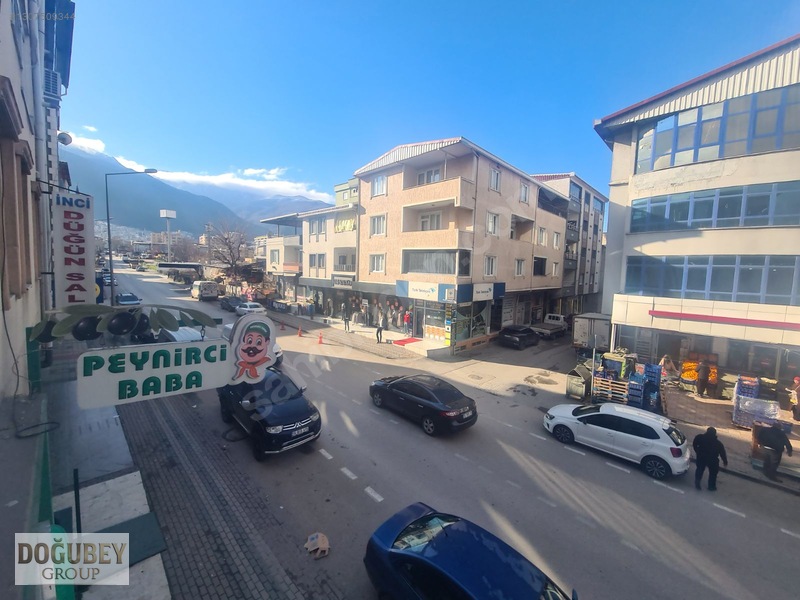 Doğubey'Den Yıldırım Çınarönü Caddesine Cephe Kiralık İşyeri