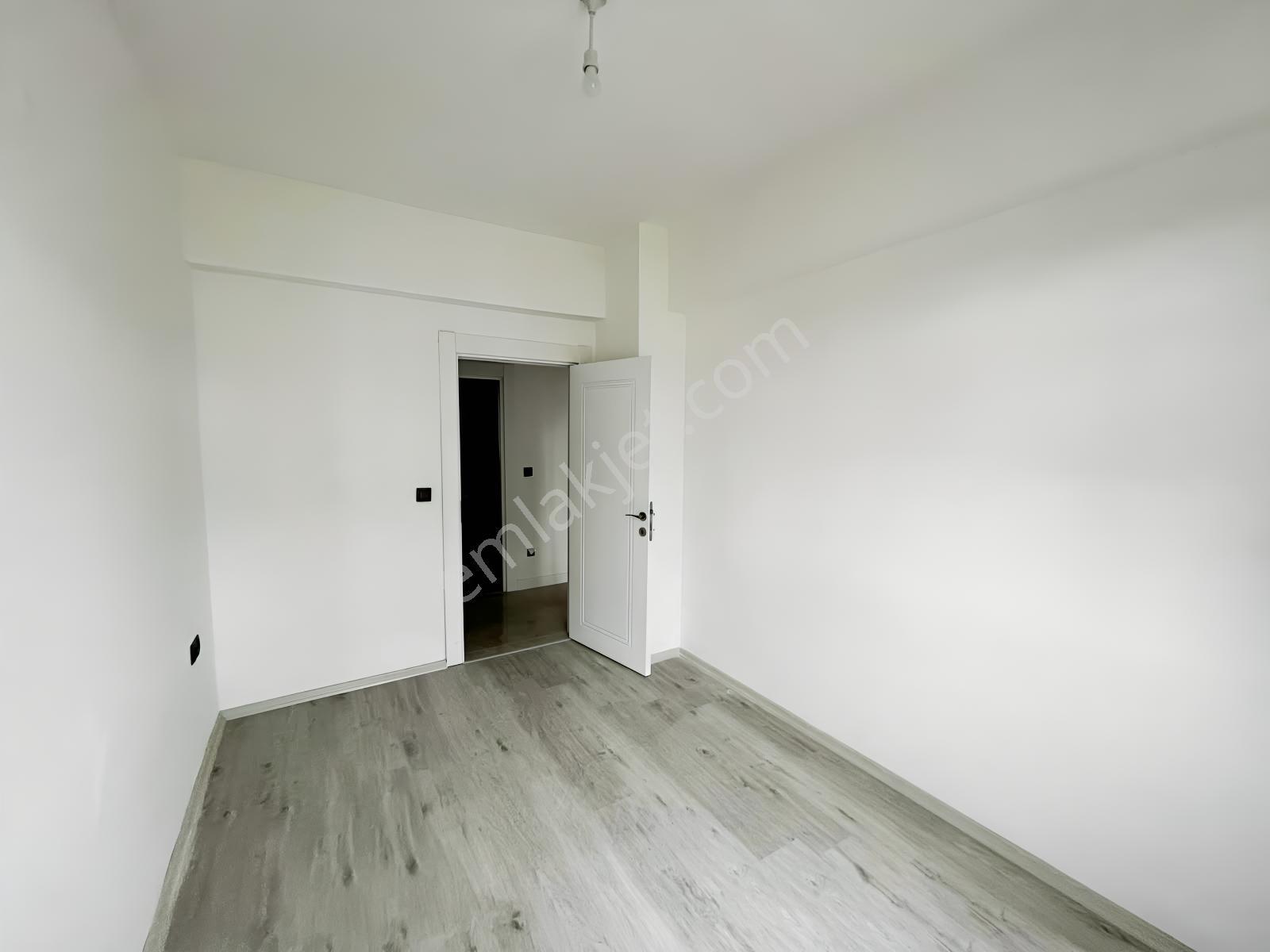 Mevlana Mah Sıfır 3+1 Yatay Mimarili Geniş Kiralık Daire 166/1 — fotoğraf 6