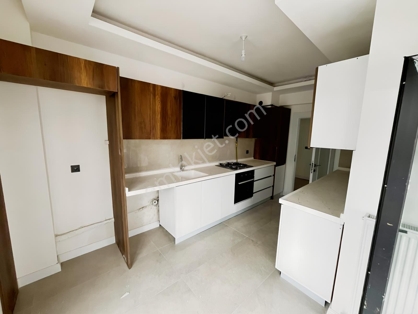Mevlana Mah Sıfır 3+1 Yatay Mimarili Geniş Kiralık Daire 166/1 — fotoğraf 12