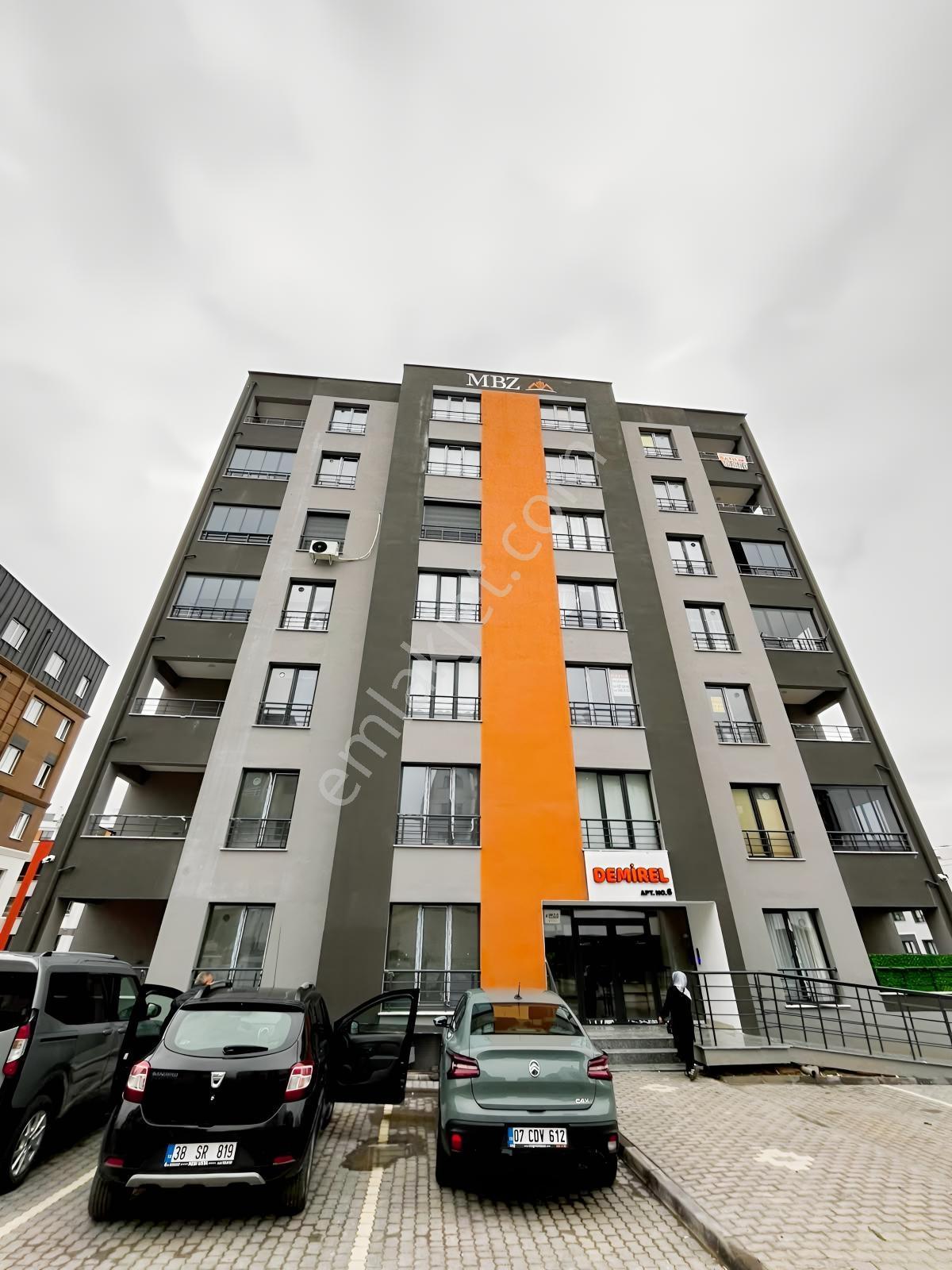 Mevlana Mah Sıfır 3+1 Yatay Mimarili Geniş Kiralık Daire 166/1 — fotoğraf 25