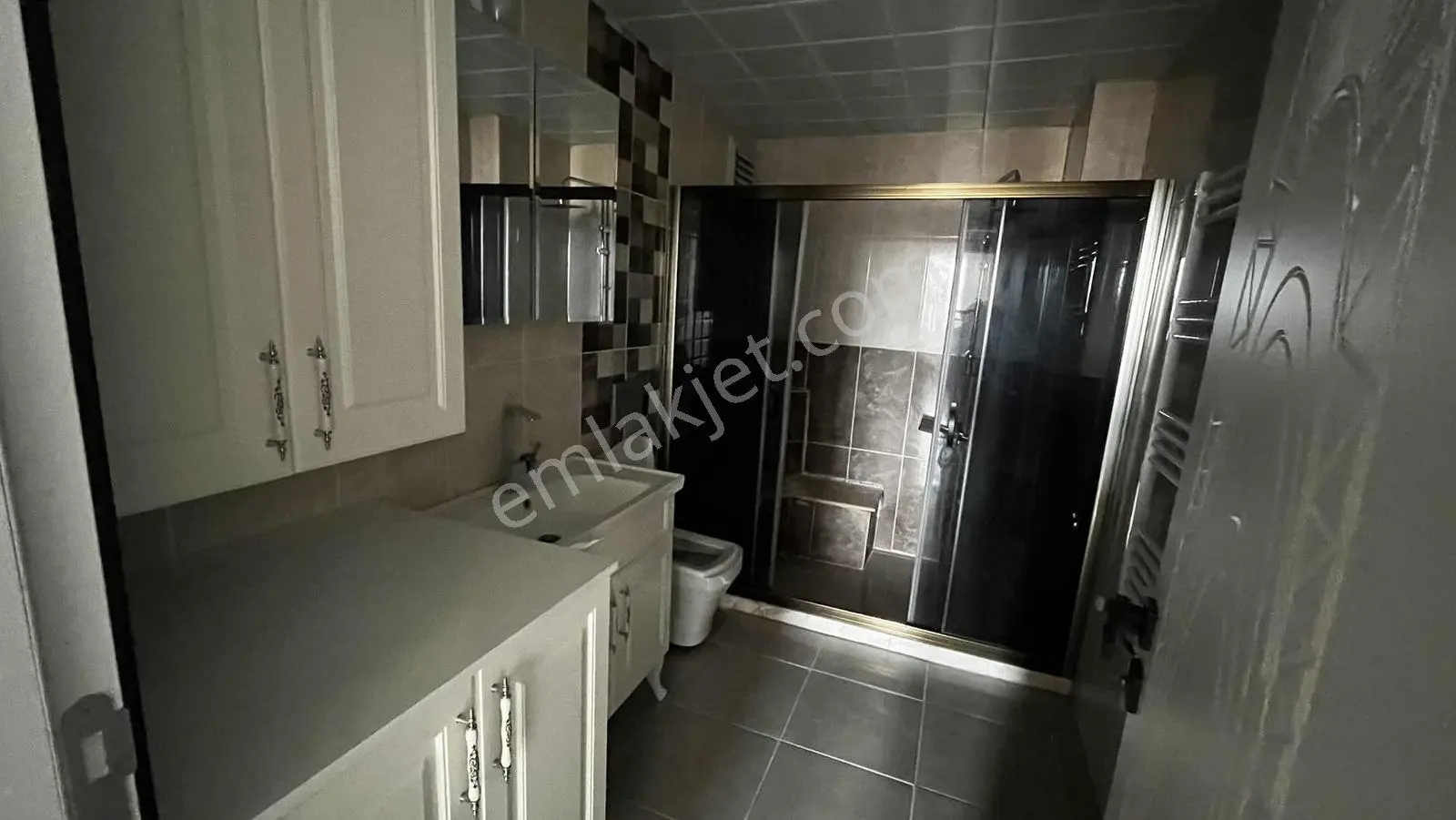 Seyir Tepe Sitesinde Satılık Lüks 3+1 Daire — fotoğraf 7