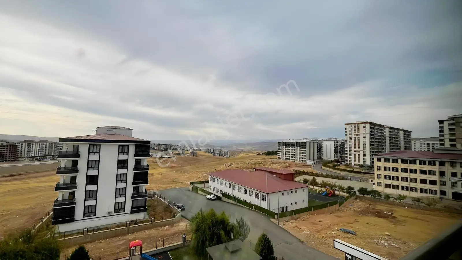 Seyir Tepe Sitesinde Satılık Lüks 3+1 Daire — fotoğraf 19