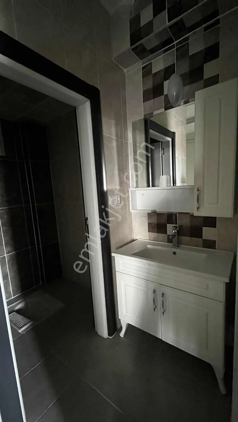 Seyir Tepe Sitesinde Satılık Lüks 3+1 Daire — fotoğraf 23