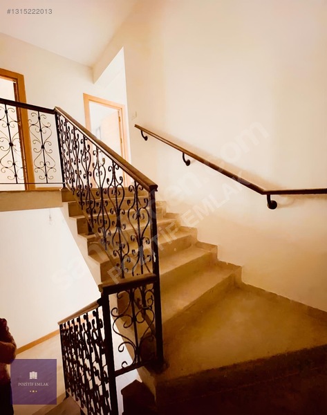 Surda Satılık Konak Tadında Villa — fotoğraf 4