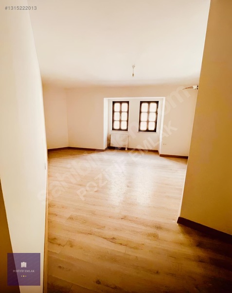 Surda Satılık Konak Tadında Villa — fotoğraf 5