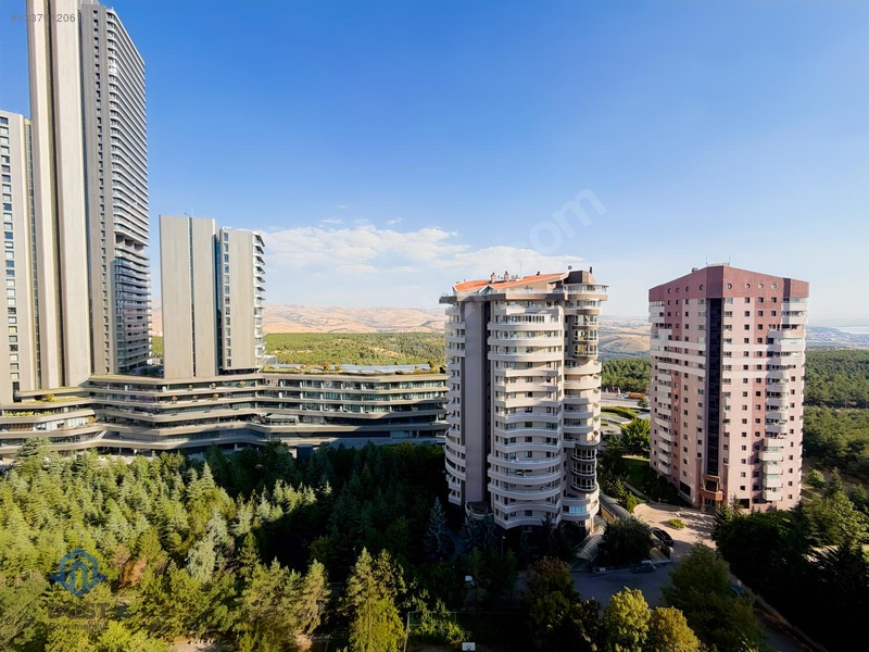 Rafet Canıtez Caddesi Üzerinde 5+1 Manzaralı Dubleks Daire