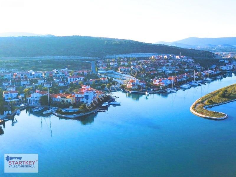 Alaçatı Port Gelişim Aksında 4 Dönüm Stratejik Yatırım Arazisi — fotoğraf 2