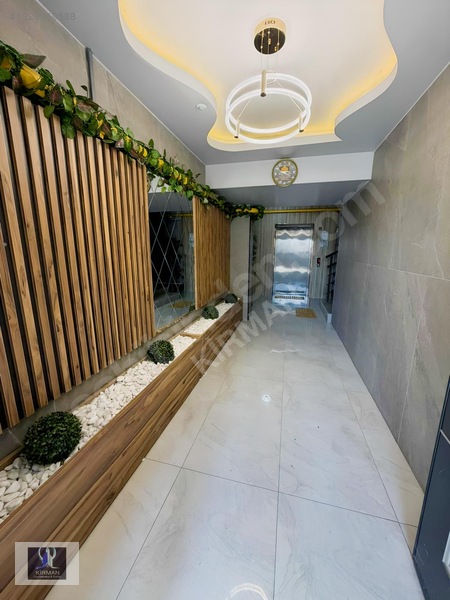 Kirman'dan Yüksek Giriş Satılık Lüx 3+1 Daire — fotoğraf 2