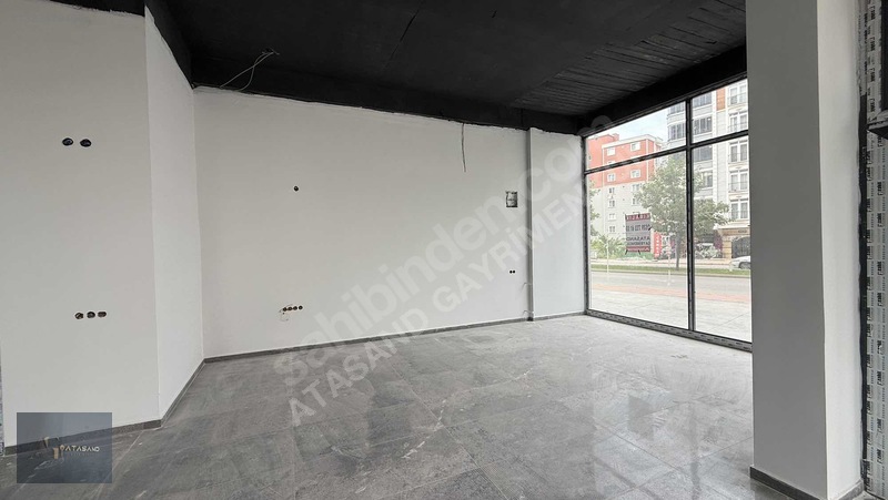 Atakent Çağaloğlunda Kiralık Prestijli 320m² Köşebaşı Dükkan — fotoğraf 10