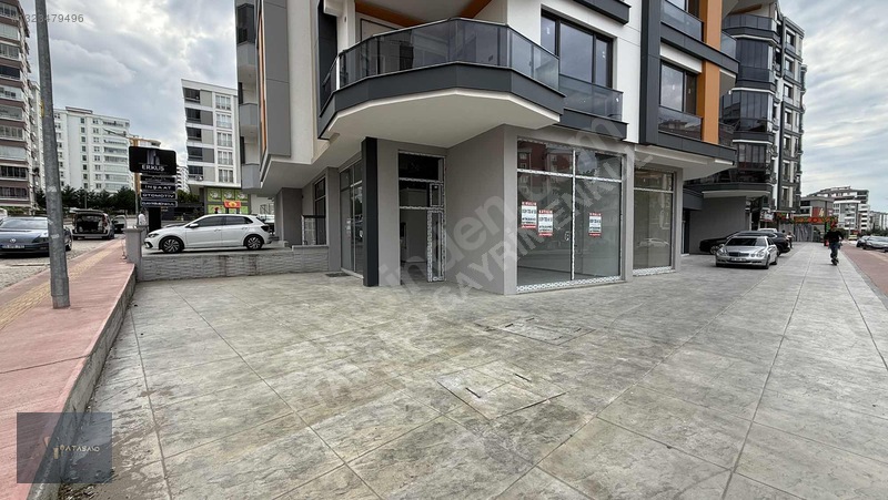 Atakent Çağaloğlunda Kiralık Prestijli 320m² Köşebaşı Dükkan — fotoğraf 21