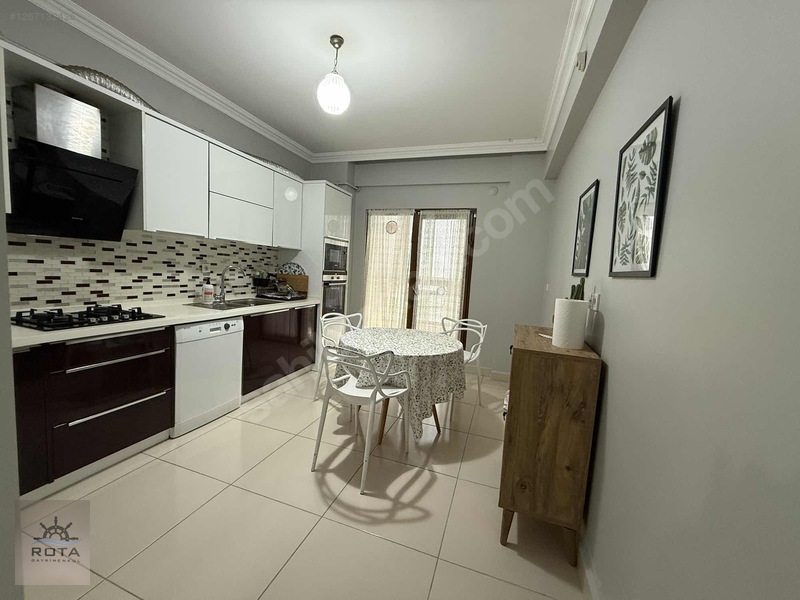 Aşiyan Konaklarında 165 M2 3+1 Daire — fotoğraf 9