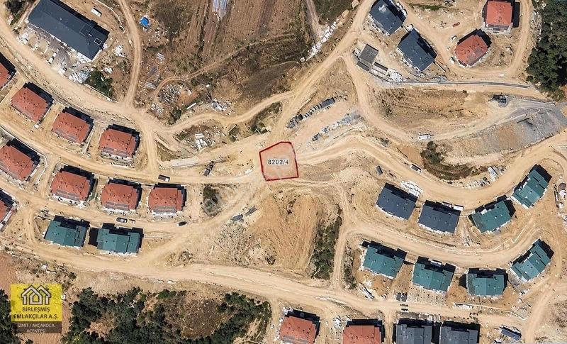 Sepetçi Toki Konutları İçerisinde Satılık Arsa