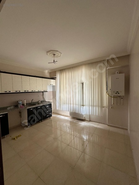 Karaköprü Emniyete Yakın 2+1 Kiralık Daire — fotoğraf 6