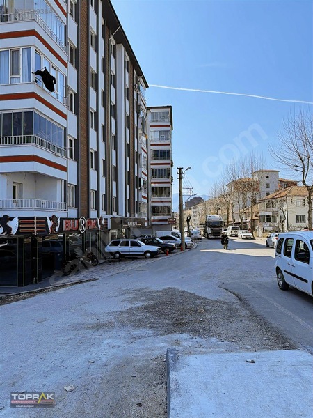 Köşe Dükkan,hazır Kiracılı,her İşe Uygun! — fotoğraf 5