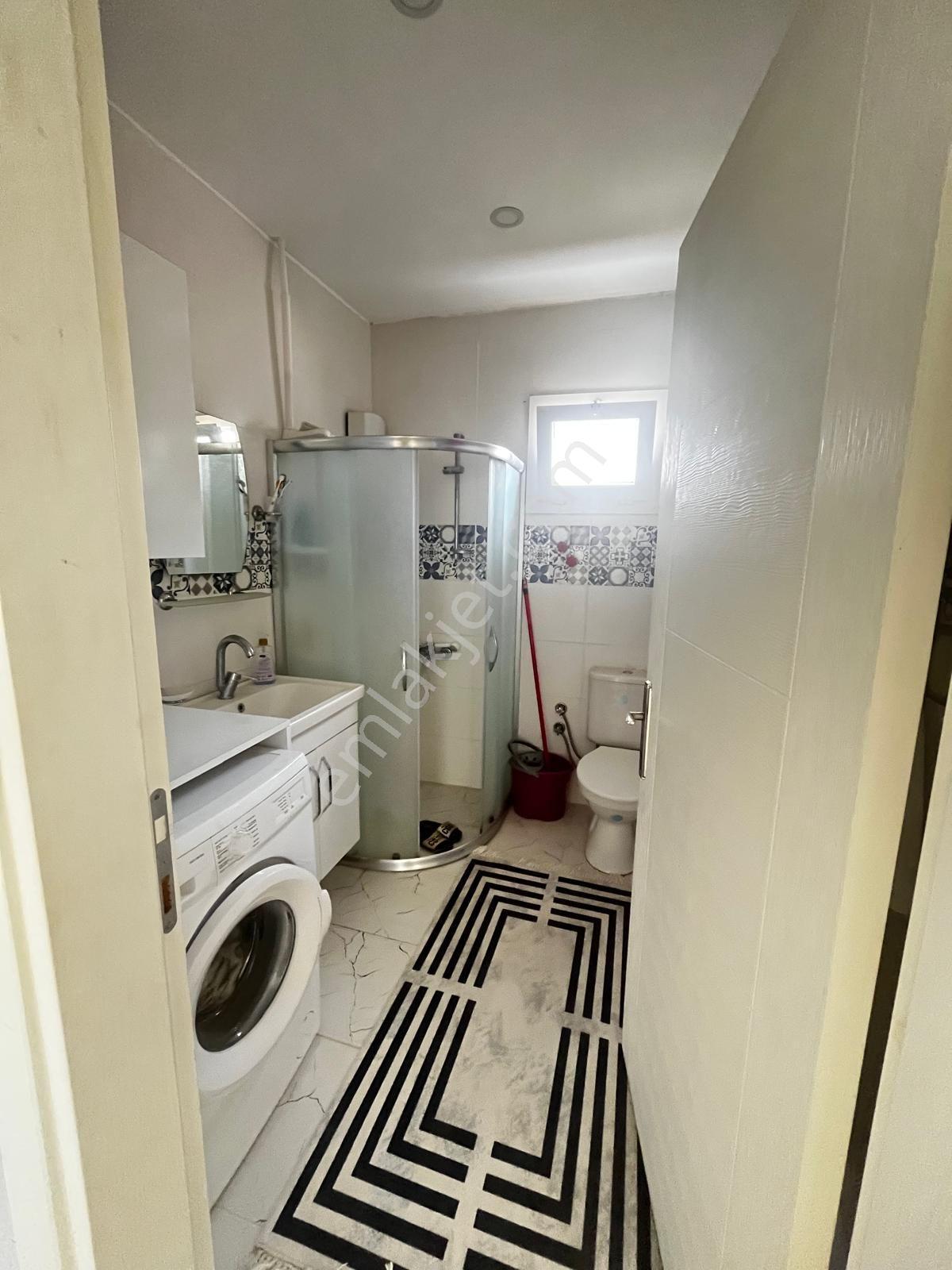 Sevindikli’de 550 M² Arsa İçerisinde Müstakil 2+1 Ev — fotoğraf 6
