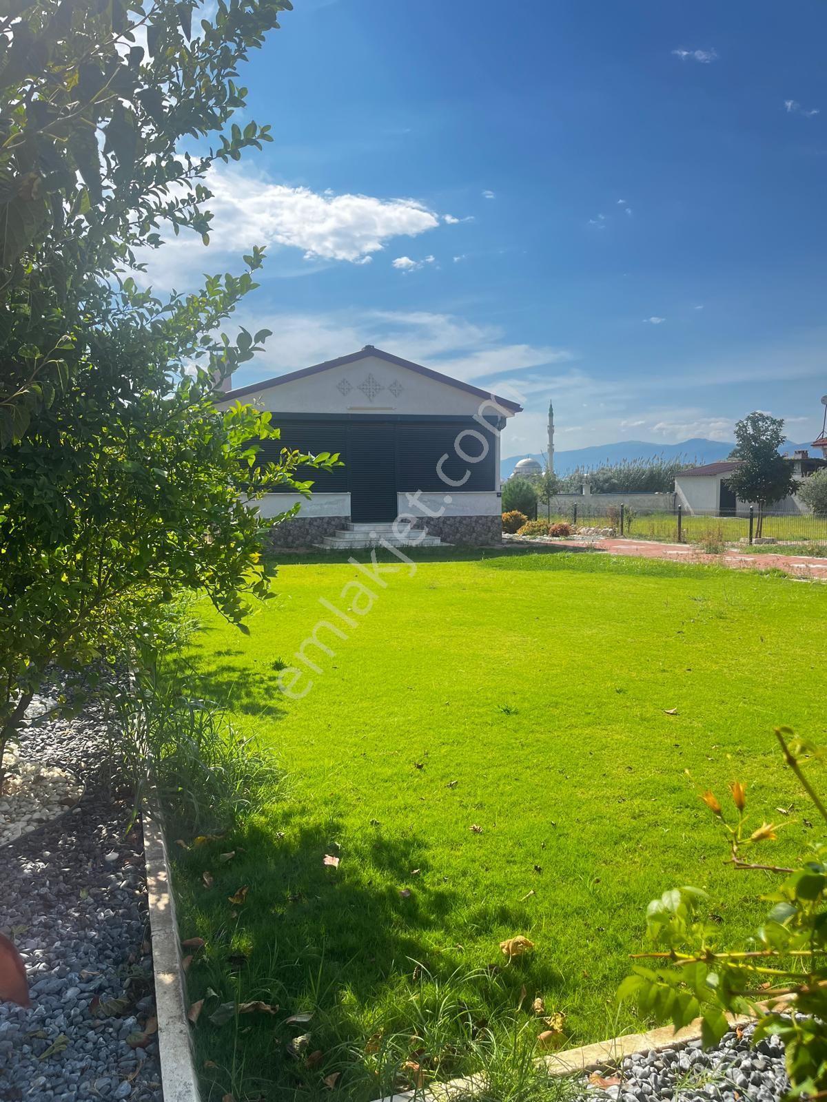 Sevindikli’de 550 M² Arsa İçerisinde Müstakil 2+1 Ev — fotoğraf 19