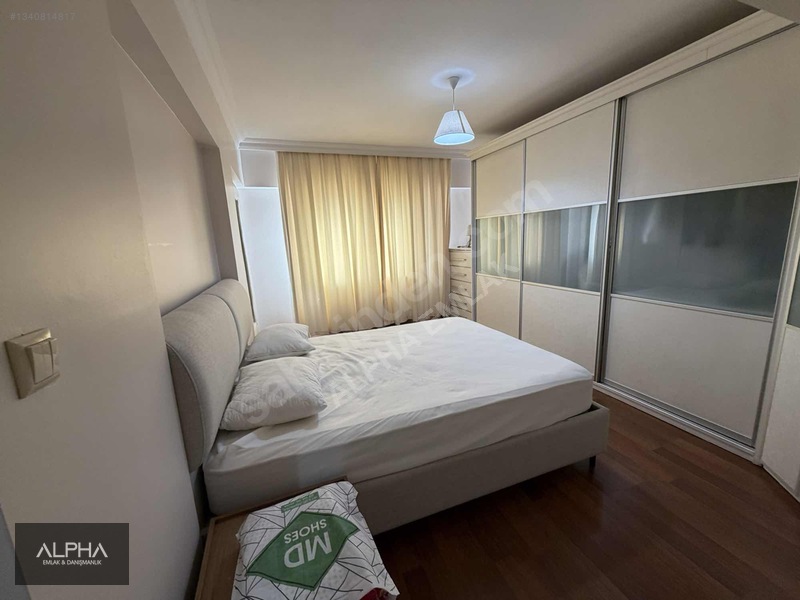 Alpha Emlak'tan Merkezi Konumda Eşyalı Kiralık 3+1 Daire — fotoğraf 4
