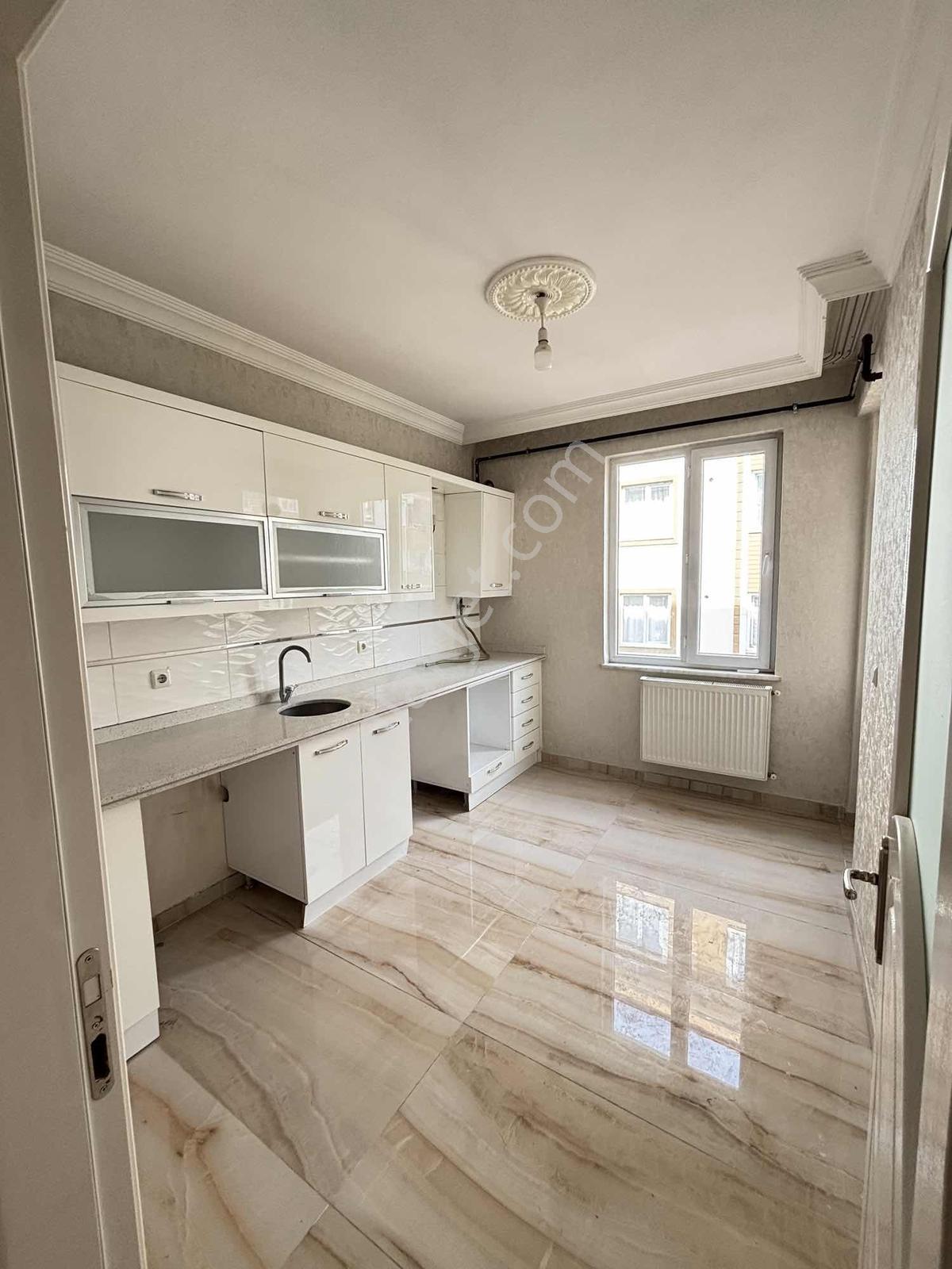 Ymz Den Satılık Site İçi Havuzlu 2+1 Daire Erdem Kolej Civarı