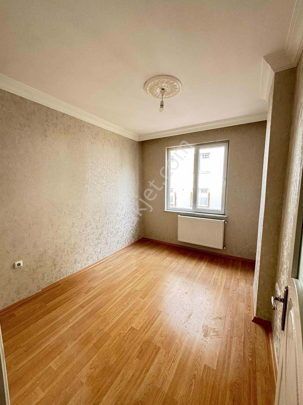 Ymz Den Satılık Site İçi Havuzlu 2+1 Daire Erdem Kolej Civarı — fotoğraf 4