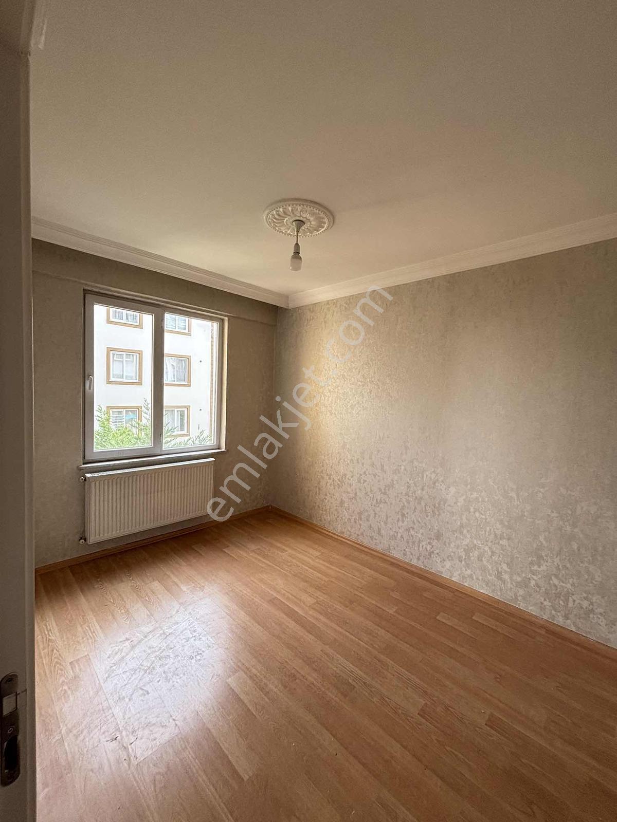 Ymz Den Satılık Site İçi Havuzlu 2+1 Daire Erdem Kolej Civarı — fotoğraf 5