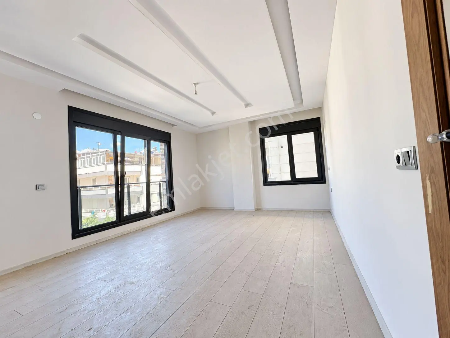 Yükselden Altınkumda Yerden Isıtma Asansörlü 3+1 Daire — fotoğraf 32