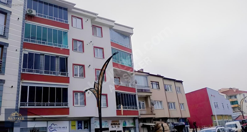 Alaca Yozgat Caddesi'nde Satılık 3+1 Daire (130m²) — fotoğraf 4