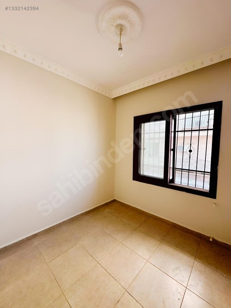 Meydan Mahallesi'nde Üniversiteye Yakın Satılık Zemin 1+1 Daire — fotoğraf 6
