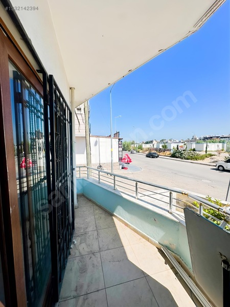 Meydan Mahallesi'nde Üniversiteye Yakın Satılık Zemin 1+1 Daire — fotoğraf 8