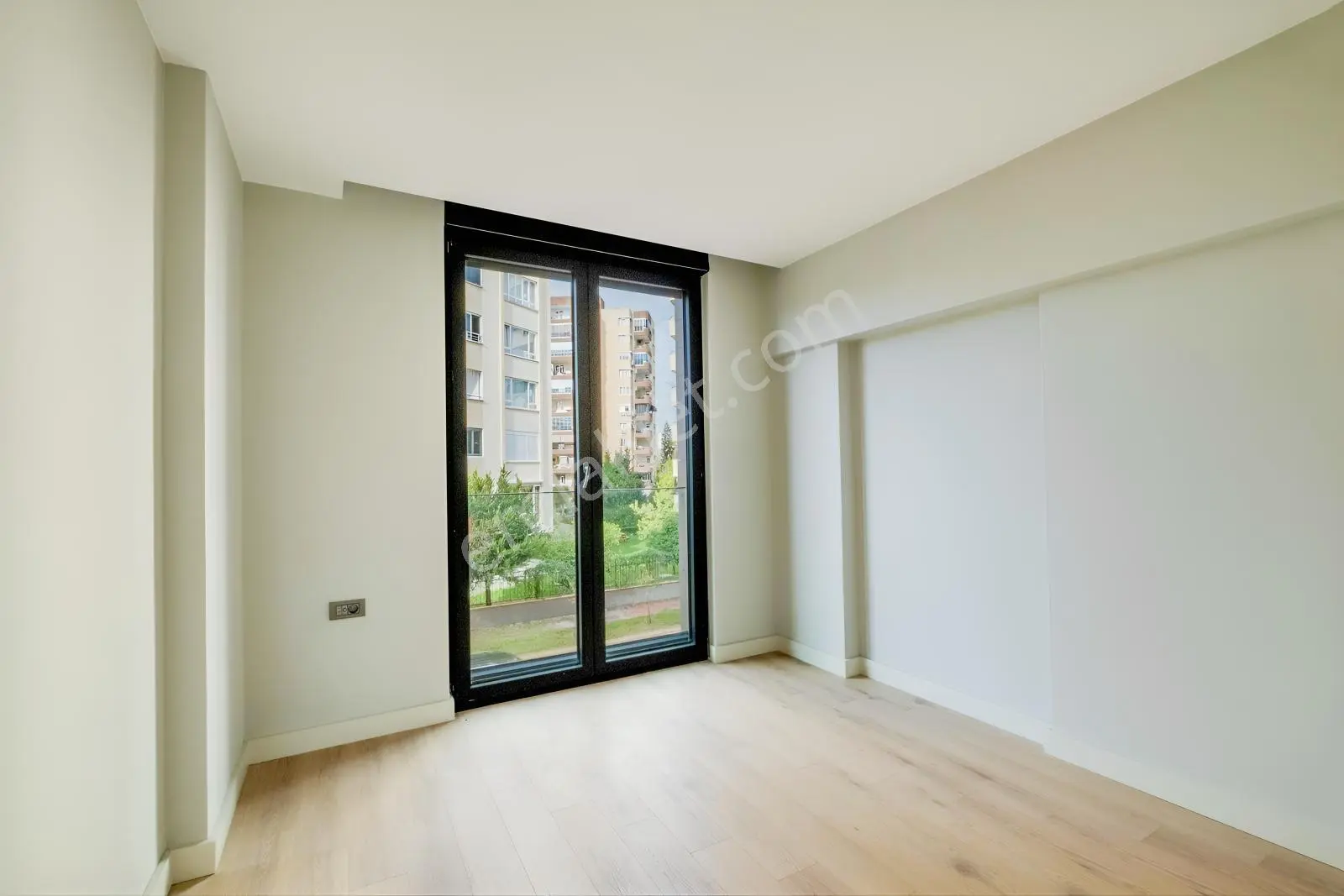 Özgün Tur Re Life Sitesinde Satılık Panoramik Manzaralı 2+1 — fotoğraf 22