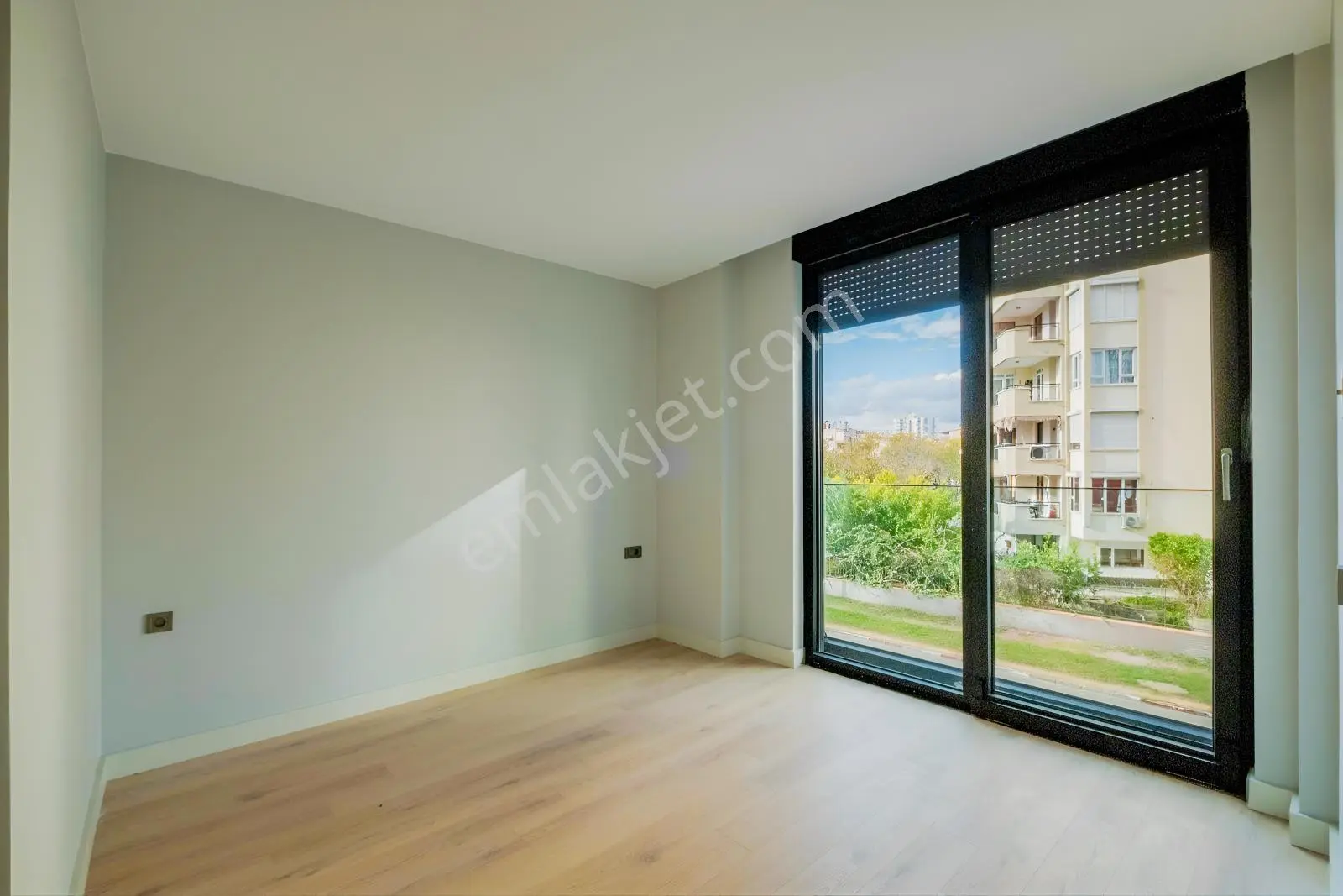 Özgün Tur Re Life Sitesinde Satılık Panoramik Manzaralı 2+1 — fotoğraf 23