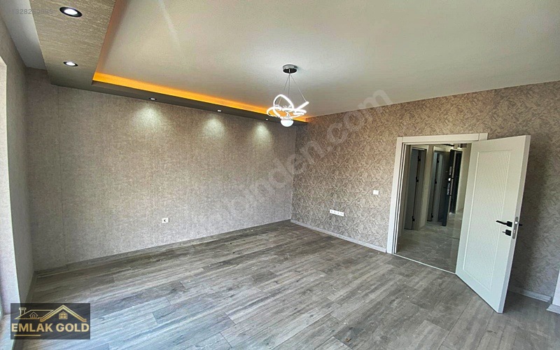Emlak Gold'dan Menderes Mah.de 3+1 Y.giriş 105m2 Daire Fırsatı — fotoğraf 4