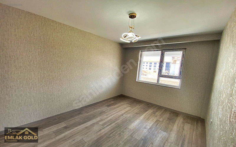 Emlak Gold'dan Menderes Mah.de 3+1 Y.giriş 105m2 Daire Fırsatı — fotoğraf 9