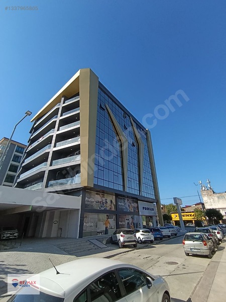 Canik Akra Plazada Kiralık 1+1 Ofis Daire