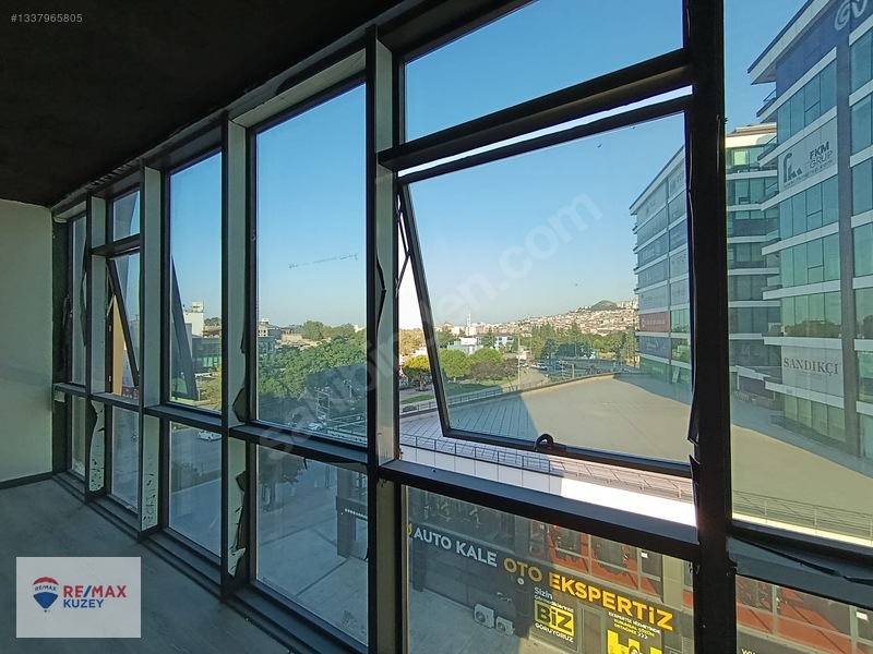 Canik Akra Plazada Kiralık 1+1 Ofis Daire — fotoğraf 5