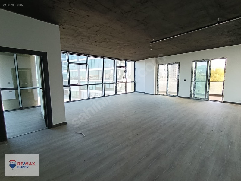 Canik Akra Plazada Kiralık 1+1 Ofis Daire — fotoğraf 8