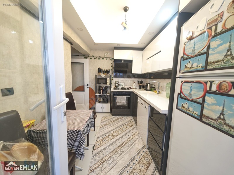 Güvenden_3+1 Full Masrafsız_100 M2 Depolu — fotoğraf 2