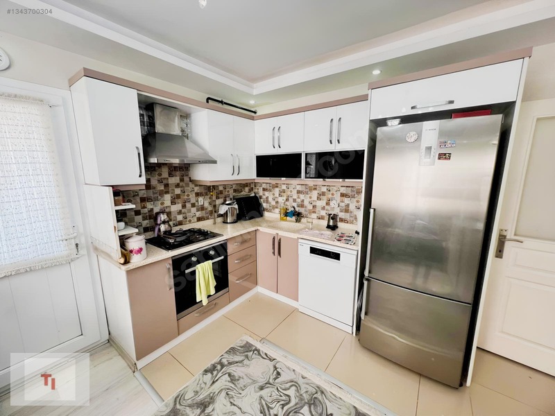 Ti Group Bahçeşehir 2+1 Genç Bina Geniş Oturum Satılık Daire