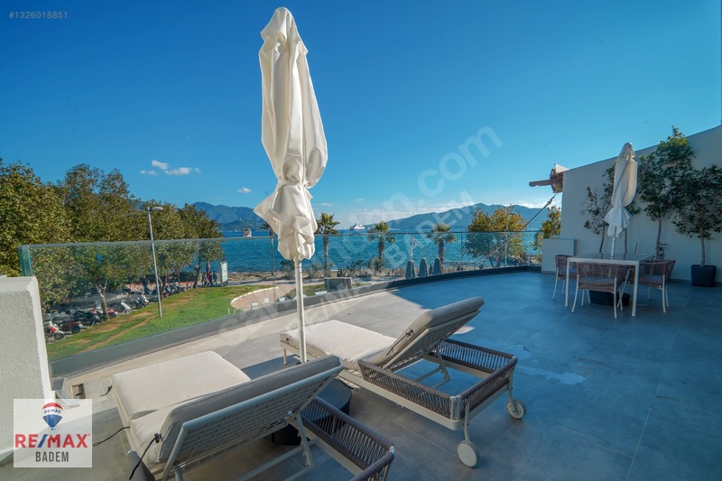 Marmaris Uzunyalı'da Denize Sıfır Satılık İşyeri Ve Ev (325m2) — fotoğraf 30
