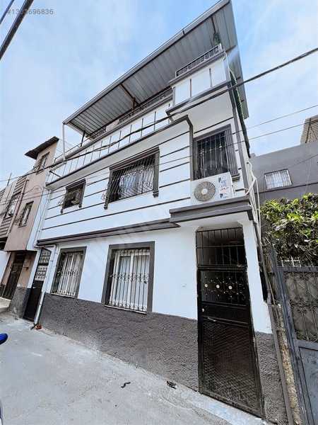 Seyhan Kıbrıs Caddesi Satılık 2 Katlı Müstakil