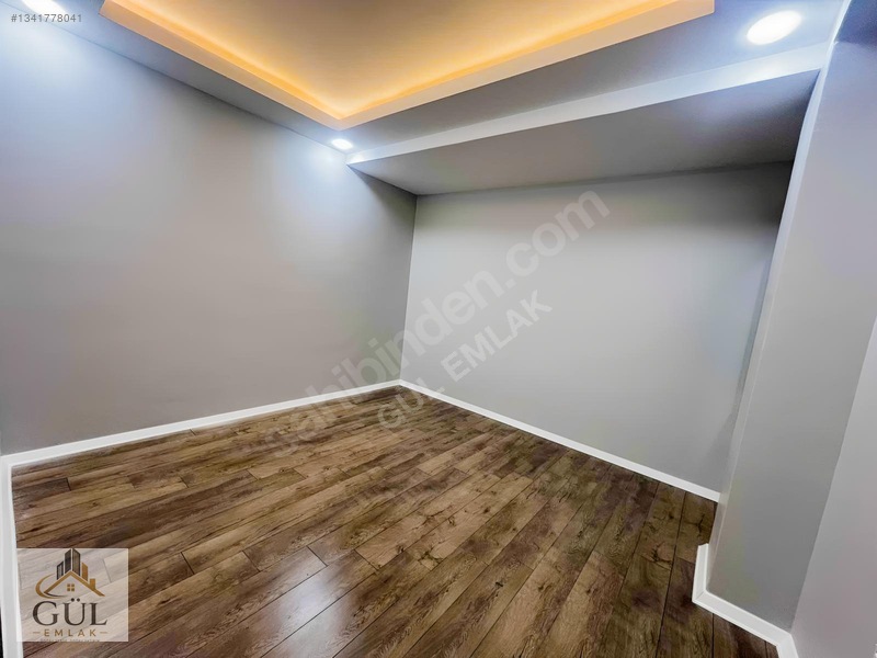 Gül Emlak'tan Eski Hastane Cad.satılık Sıfır 2+1 Daire — fotoğraf 6