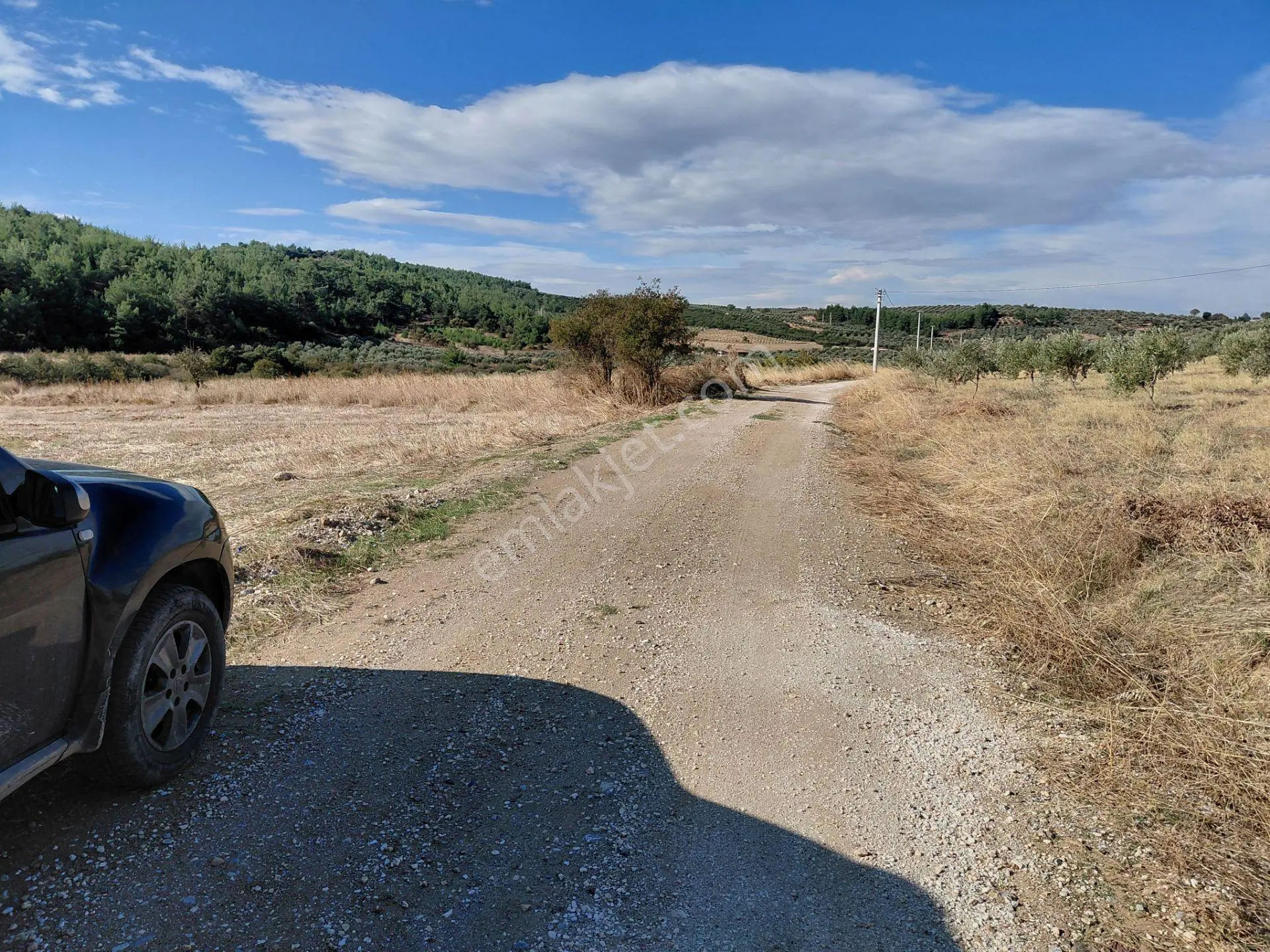 Akisar 5.Km Mesafede Tarım Ve Hayvancılığa Uygun 27.500 M2 Boş Tarla 8.500.000 T...