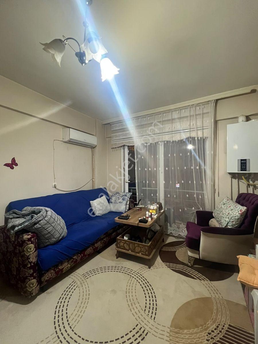 Nehirden Atalar Çınar Meydanında Satılık 1+1 Apart — fotoğraf 3