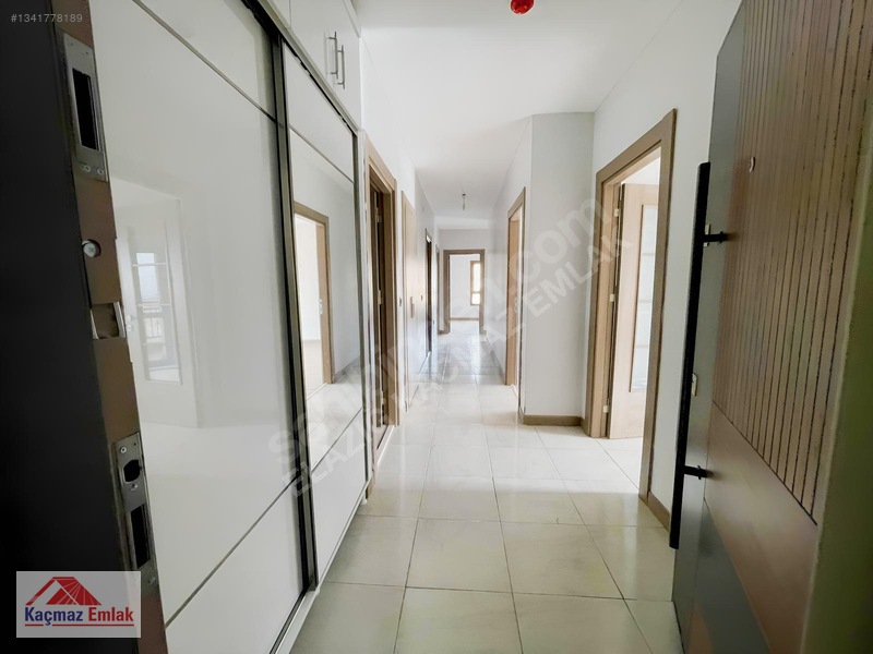 Kaçmaz Emlak'tan Güney Kent Tokiler De Arakat 3+1 Daire — fotoğraf 2