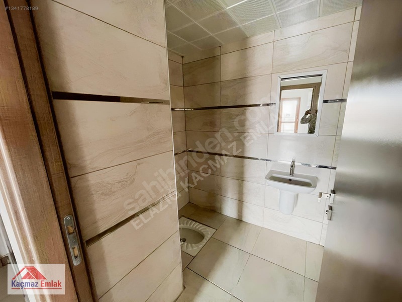 Kaçmaz Emlak'tan Güney Kent Tokiler De Arakat 3+1 Daire — fotoğraf 7